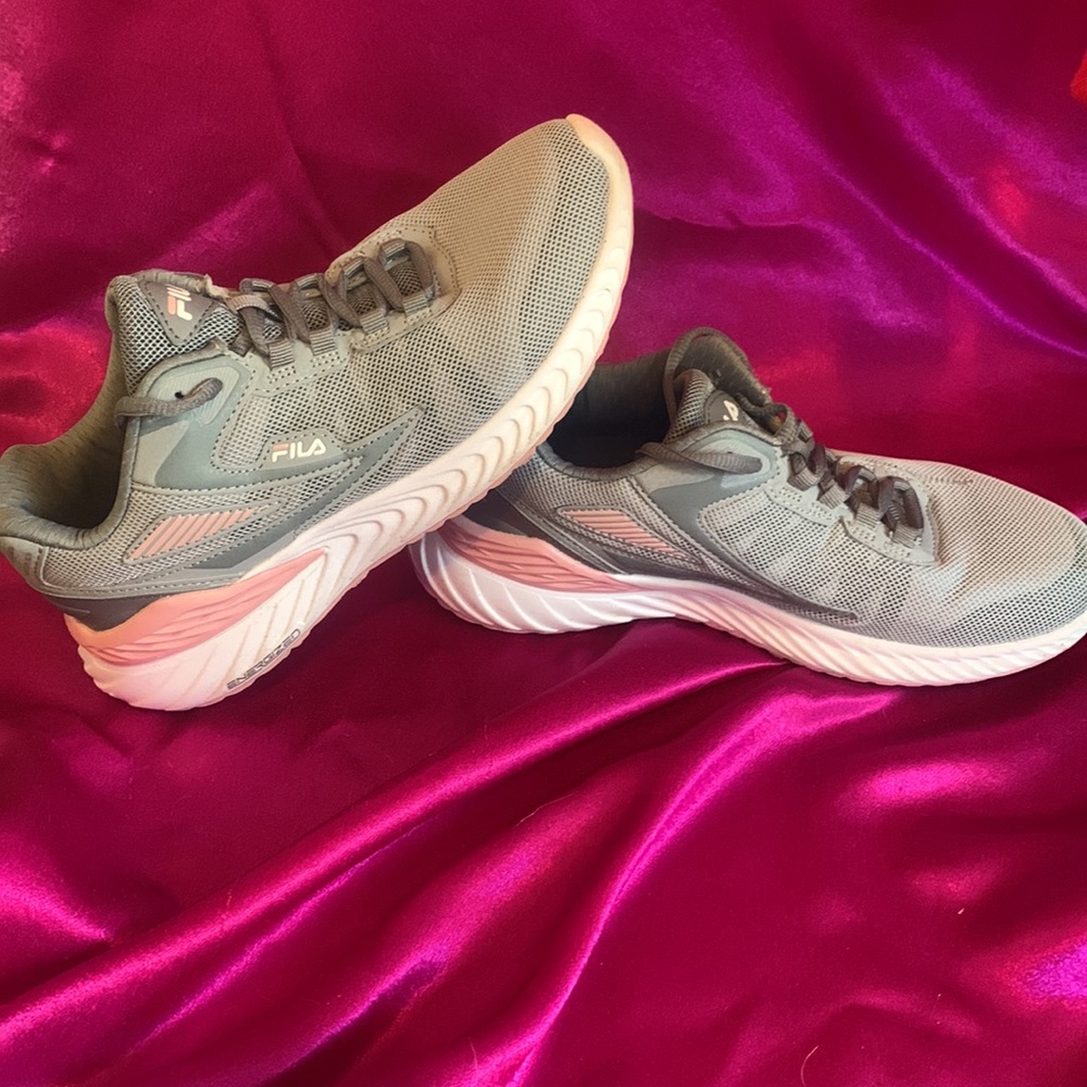 Fila Gray and Pink Athletic Running Shoes